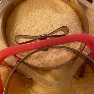 Ted Baker Acrylic Gold Bow Square Bangle